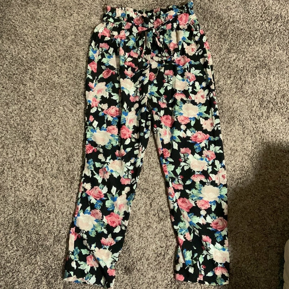 Shein floral print paperbag waist pants sz 8-10